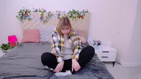 incredible_ariela online show from October 24, 10:33 am