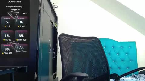 incubus_couple1 online show from February 25, 2:47 am