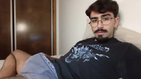 Snapshot of incubusszz chatting on December 29, 12:52 am incubus online show from December 29, 12:52 am