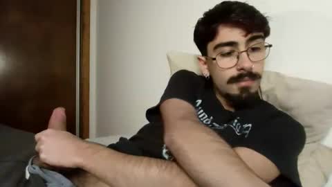 Snapshot of incubusszz chatting on December 30, 2:20 am incubus online show from December 30, 2:20 am