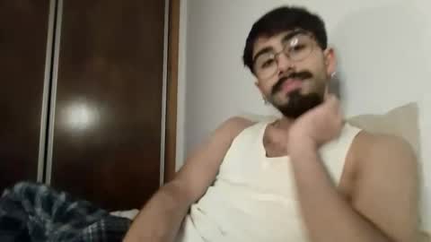 Snapshot of incubusszz chatting on January 4, 4:01 am incubus online show from January 4, 4:01 am