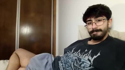 Snapshot of incubusszz chatting on January 31, 2:15 am incubus online show from January 31, 2:15 am