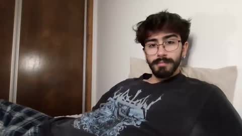 Snapshot of incubusszz chatting on February 6, 5:03 am incubus online show from February 6, 5:03 am