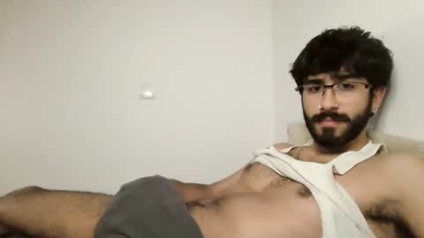 Snapshot of incubusszz chatting on October 2, 1:23 am incubus online show from October 2, 1:23 am