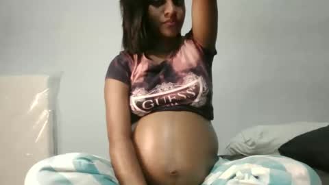 Snapshot of indian_ezzy chatting on October 21, 5:02 pm indian_ezzy online show from October 21, 5:02 pm