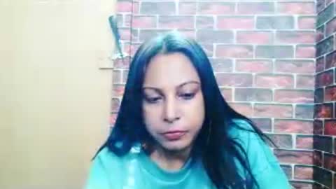 Snapshot of indian_spice_girl chatting on July 6, 7:16 am indian_spice_girl online show from July 6, 7:16 am