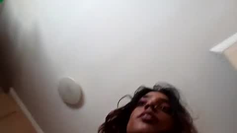 Snapshot of indian_succubus chatting on July 20, 10:39 am Perky baby online show from July 20, 10:39 am