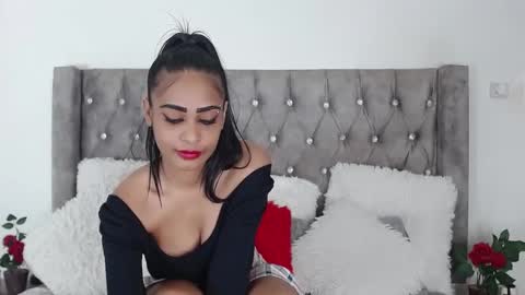 Snapshot of indian_swaggerliciousx chatting on February 6, 6:46 pm Jazmin online show from February 6, 6:46 pm