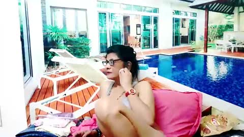 Femiez online show from December 30, 12:42 pm