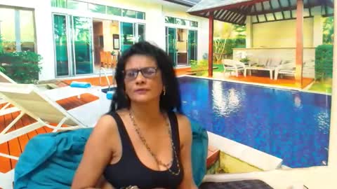 Femiez online show from January 22, 2:14 pm