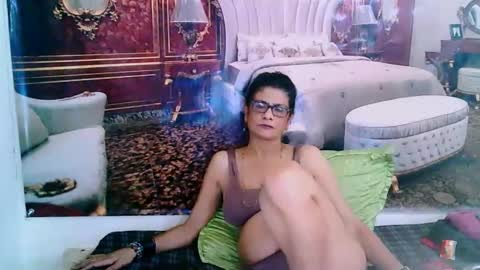 Femiez online show from January 31, 9:27 am