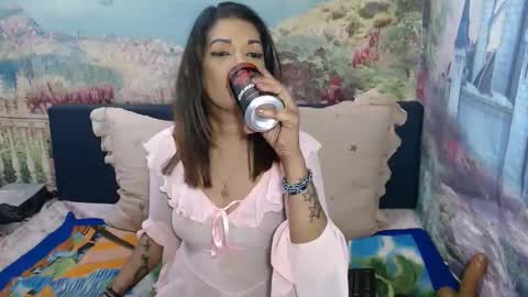 Alisha online show from October 31, 8:37 am