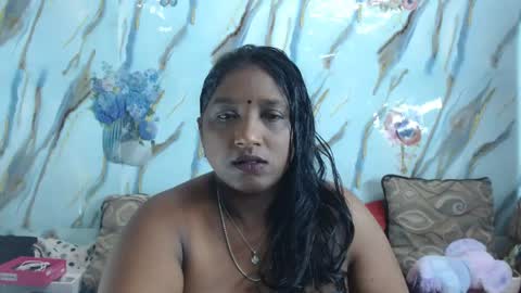 Snapshot of indianblue3 chatting on May 9, 9:47 am tracy online show from May 9, 9:47 am
