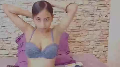 Snapshot of indianbootylicious1 chatting on April 10, 5:23 am nala online show from April 10, 5:23 am