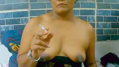 Snapshot of indiancherrypie chatting on December 6, 10:16 am indiancherrypie online show from December 6, 10:16 am