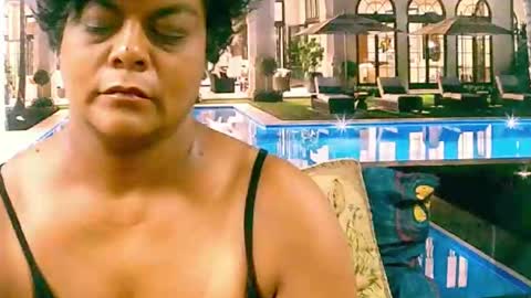 Snapshot of indiancherrypie chatting on January 6, 5:41 am indiancherrypie online show from January 6, 5:41 am