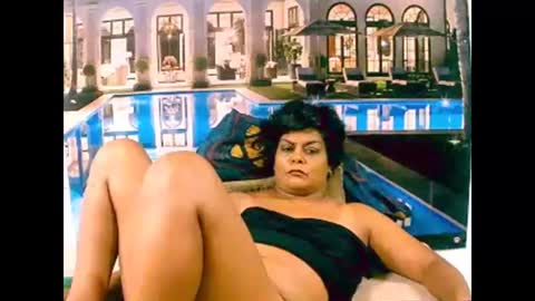 Snapshot of indiancherrypie chatting on January 6, 9:19 am indiancherrypie online show from January 6, 9:19 am