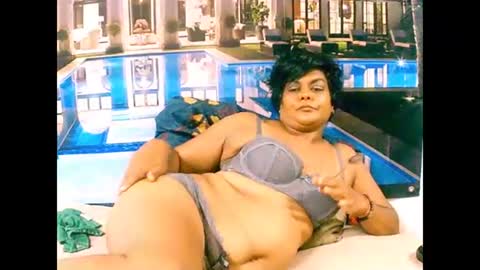 Snapshot of indiancherrypie chatting on January 7, 8:56 am indiancherrypie online show from January 7, 8:56 am