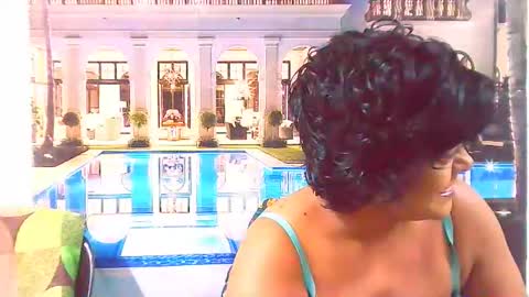 Snapshot of indiancherrypie chatting on March 5, 6:33 am indiancherrypie online show from March 5, 6:33 am