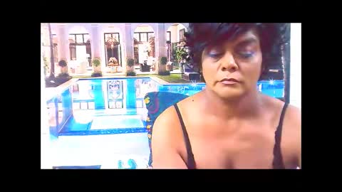 Snapshot of indiancherrypie chatting on March 8, 7:05 am indiancherrypie online show from March 8, 7:05 am