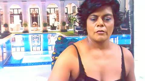 Snapshot of indiancherrypie chatting on March 8, 10:22 am indiancherrypie online show from March 8, 10:22 am