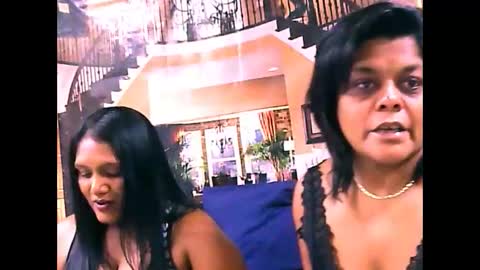 Snapshot of indiancherrypie chatting on September 25, 6:50 am indiancherrypie online show from September 25, 6:50 am