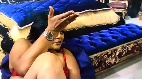 Snapshot of indiancherrypie chatting on October 25, 8:55 am indiancherrypie online show from October 25, 8:55 am