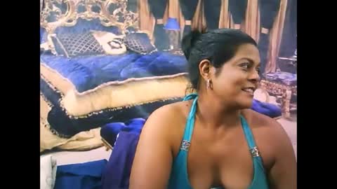 Snapshot of indiancherrypie chatting on December 3, 11:19 am indiancherrypie online show from December 3, 11:19 am