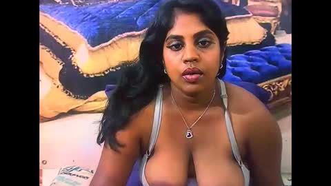 Snapshot of indiandiva27 chatting on February 9, 6:45 pm indiandiva27 online show from February 9, 6:45 pm