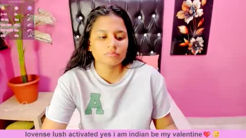 PARADISEQUEEN online show from February 18, 8:38 pm