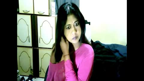 Snapshot of indianpleasures21 chatting on June 9, 4:57 am indianpleasures21 online show from June 9, 4:57 am