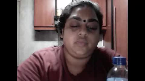 Snapshot of indianpooja1027 chatting on January 8, 7:49 pm indianpooja1027 online show from January 8, 7:49 pm