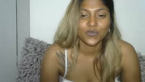 indianqtpie6 online show from October 9, 7:01 pm