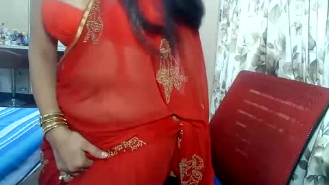 Snapshot of indianrads9 chatting on January 3, 6:14 pm Radha online show from January 3, 6:14 pm