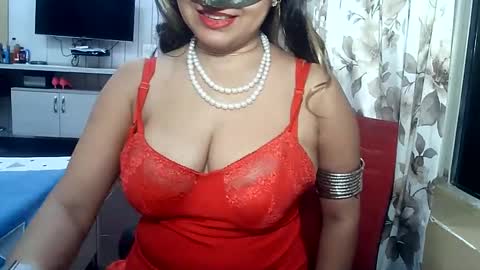 Snapshot of indianrads9 chatting on January 24, 7:07 pm Radha online show from January 24, 7:07 pm