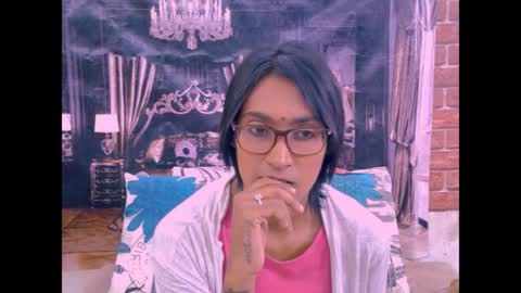 Snapshot of indianrebel4u2luv chatting on July 15, 11:32 pm indianrebel4u2luv online show from July 15, 11:32 pm