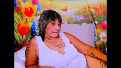 indianroxy27 online show from February 4, 7:09 pm