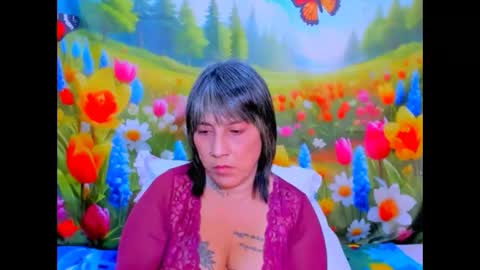 indianroxy27 online show from June 6, 6:40 am
