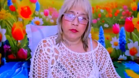 indianroxy27 online show from July 2, 4:57 pm