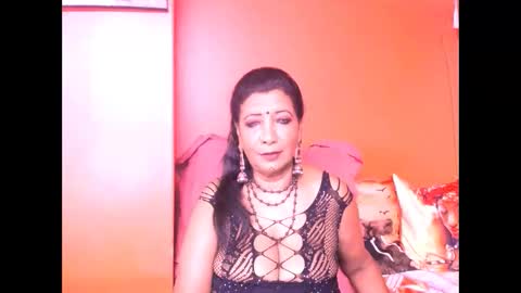 indiansarika65 online show from February 18, 3:41 pm