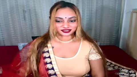Snapshot of indiansecretlove20 chatting on October 12, 8:24 am goddess online show from October 12, 8:24 am