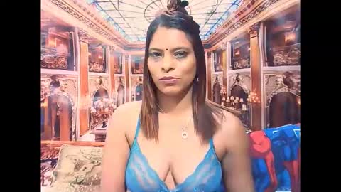 indiansexyass4u2luv online show from October 29, 4:53 pm