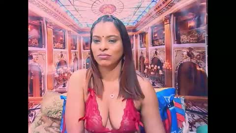 indiansexyass4u2luv online show from October 30, 6:52 pm