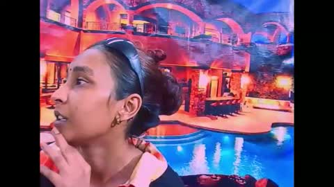 indiansexybutt4u2luv online show from March 24, 5:45 am