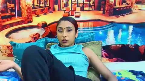 indiansexybutt4u2luv online show from May 28, 6:43 am