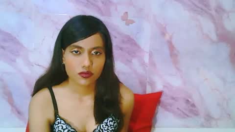 Snapshot of indianskies chatting on May 2, 7:24 am Sky online show from May 2, 7:24 am