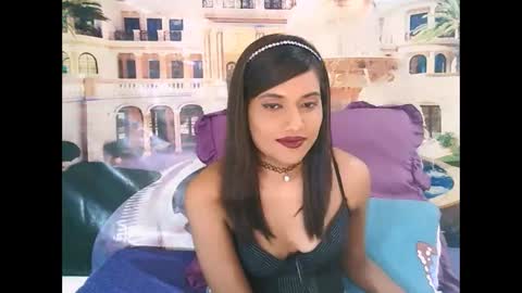Snapshot of indianskies chatting on June 1, 6:15 am Sky online show from June 1, 6:15 am