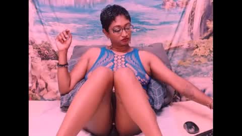 Shreya online show from December 10, 7:00 pm