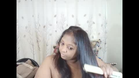 Snapshot of indiantasha chatting on July 7, 6:23 pm indiantasha online show from July 7, 6:23 pm