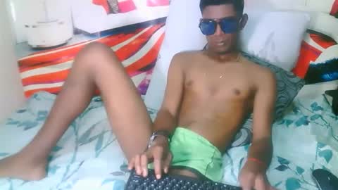 Snapshot of indianthuggin chatting on October 21, 7:03 pm BabyFace online show from October 21, 7:03 pm